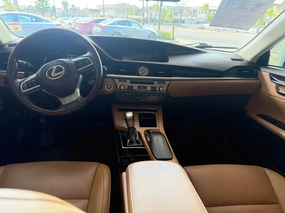 2018 Lexus ES 6th Gen - Image 6 of 8