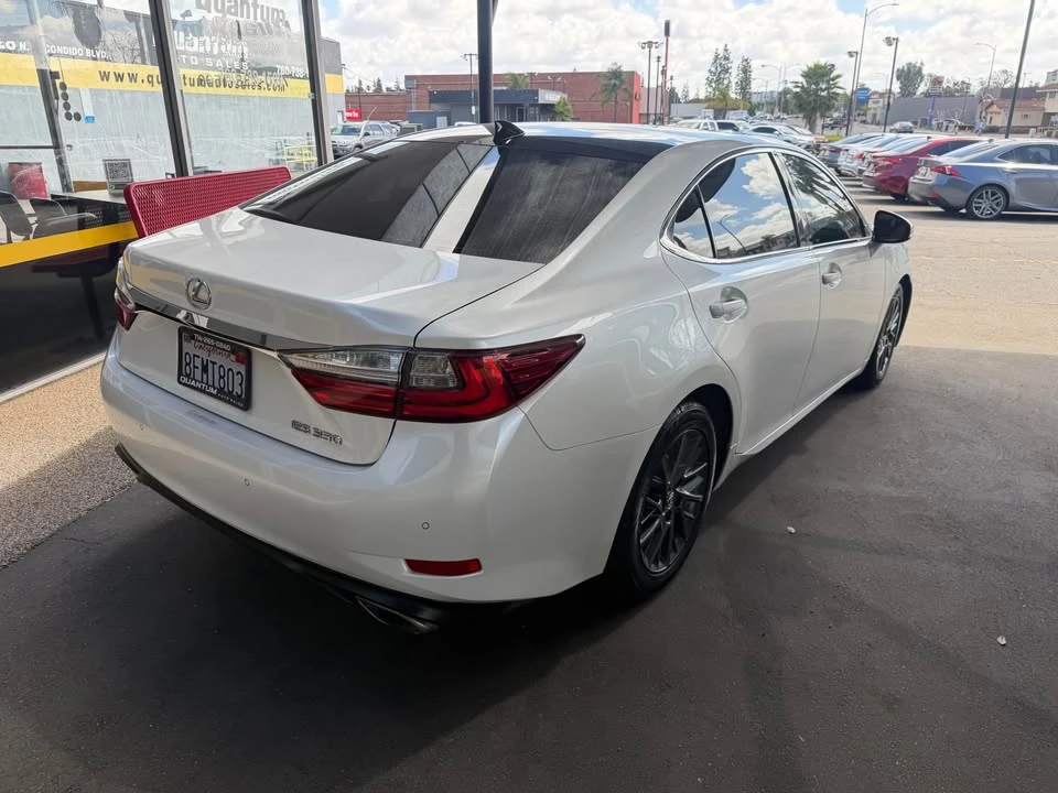 2018 Lexus ES 6th Gen - Image 8 of 8