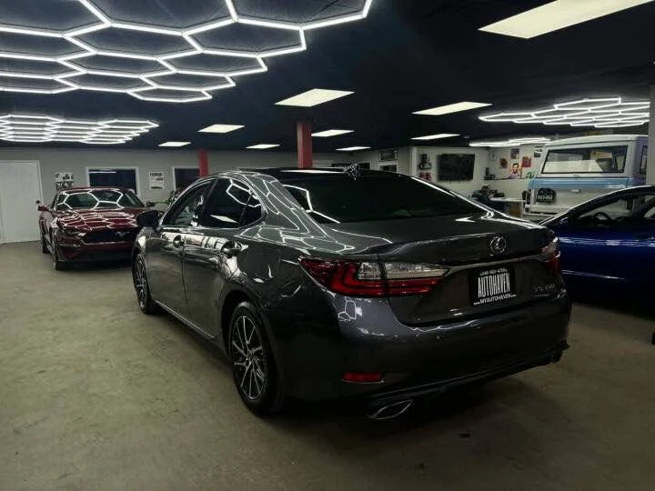 2018 Lexus ES 6th Gen - Image 7 of 20