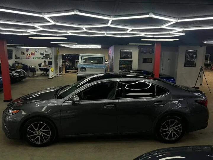 2018 Lexus ES 6th Gen - Image 5 of 20