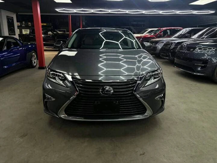 2018 Lexus ES 6th Gen - Image 2 of 20