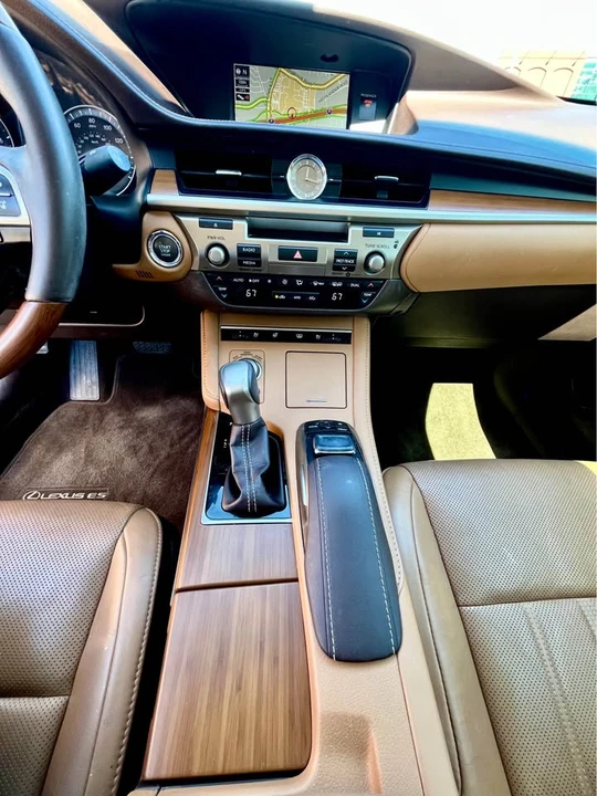 2018 Lexus ES 6th Gen - Image 12 of 13