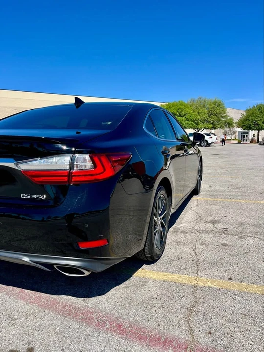 2018 Lexus ES 6th Gen - Image 5 of 13