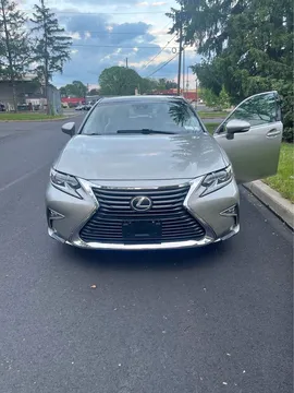 2018 Lexus ES 350 Ultra Luxury Sedan