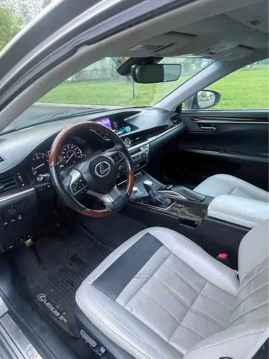 2018 Lexus ES 6th Gen - Image 8 of 10