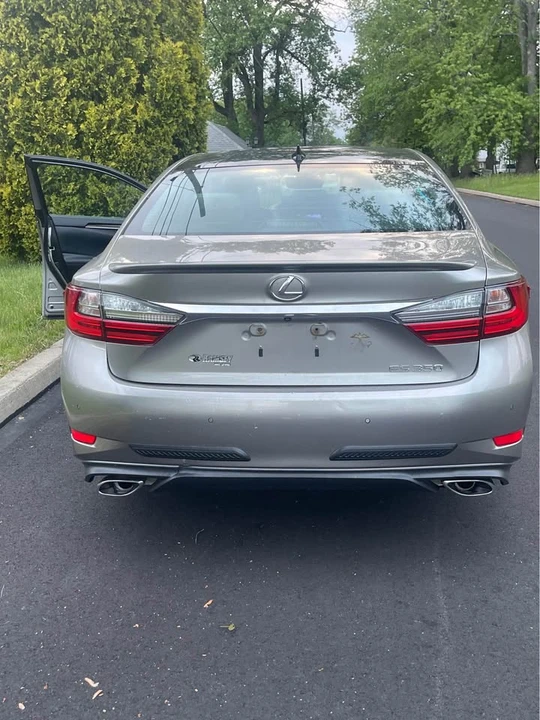 2018 Lexus ES 6th Gen - Image 4 of 10
