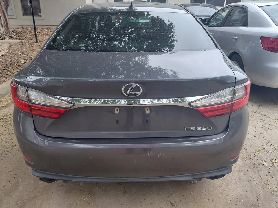 2018 Lexus ES 6th Gen - Image 4 of 5