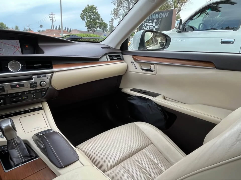 2018 Lexus ES 6th Gen - Image 12 of 20