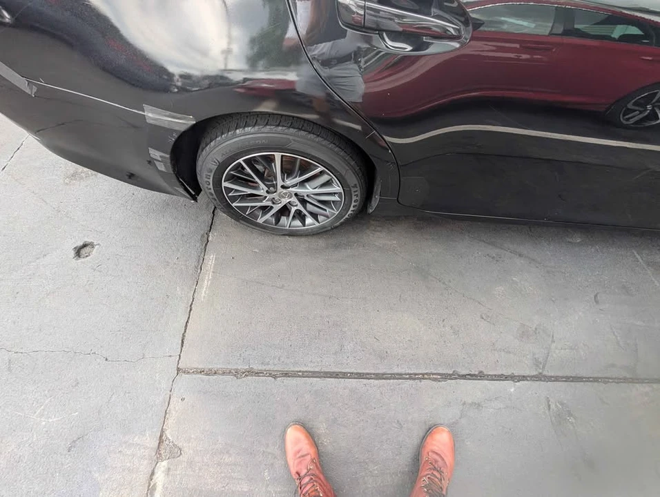 2018 Lexus ES 6th Gen - Image 4 of 15