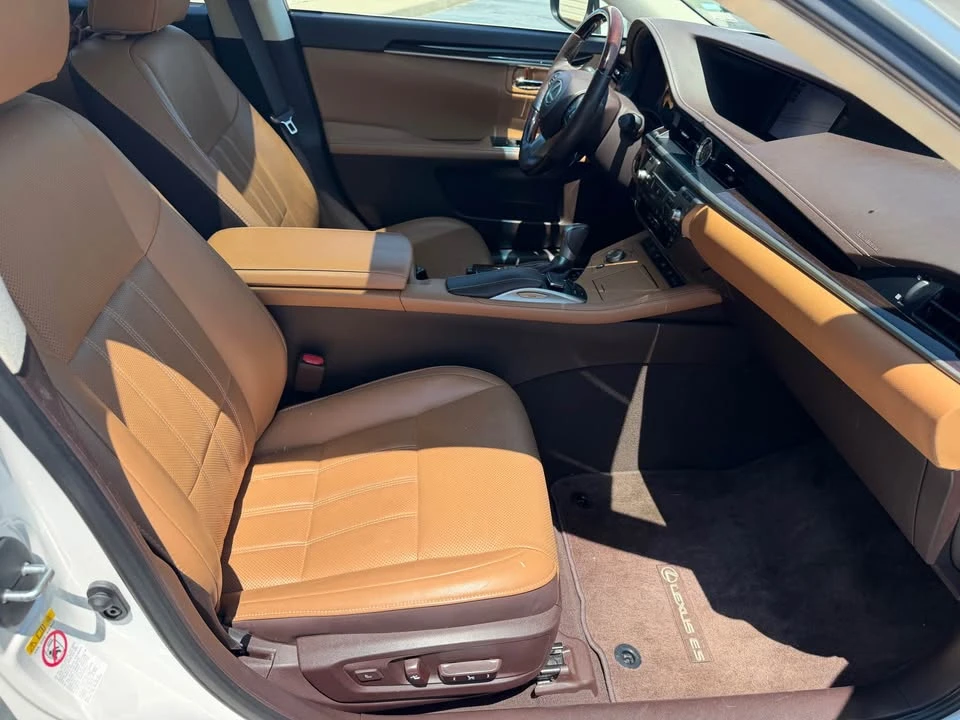 2018 Lexus ES 6th Gen - Image 14 of 16