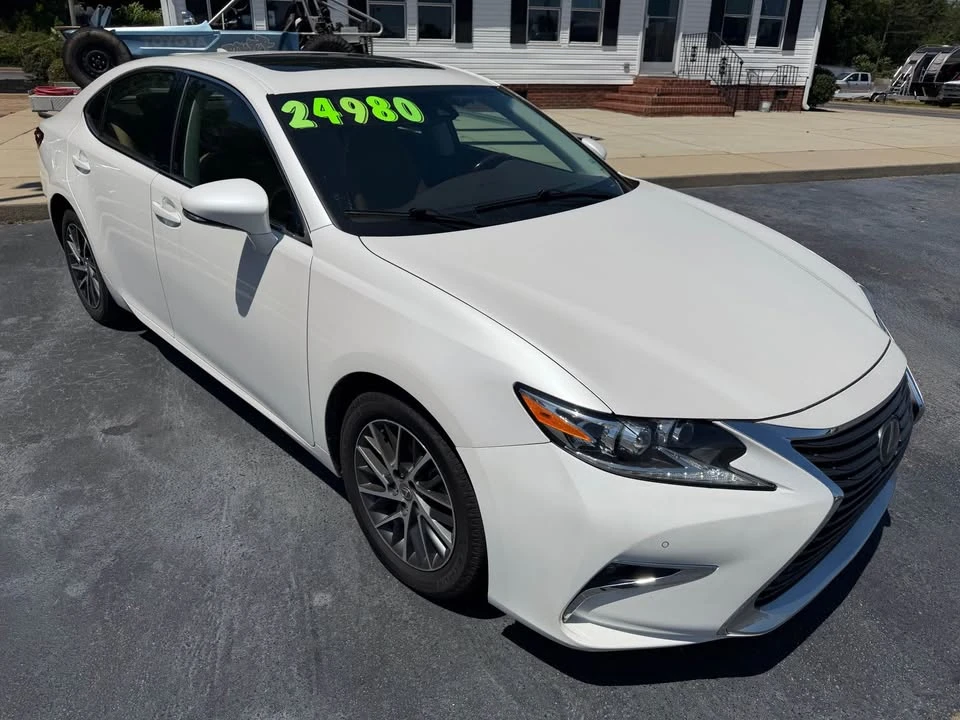 2018 Lexus ES 6th Gen - Image 4 of 16