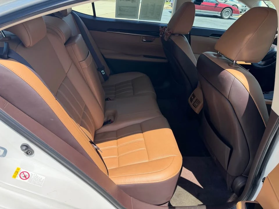 2018 Lexus ES 6th Gen - Image 12 of 16