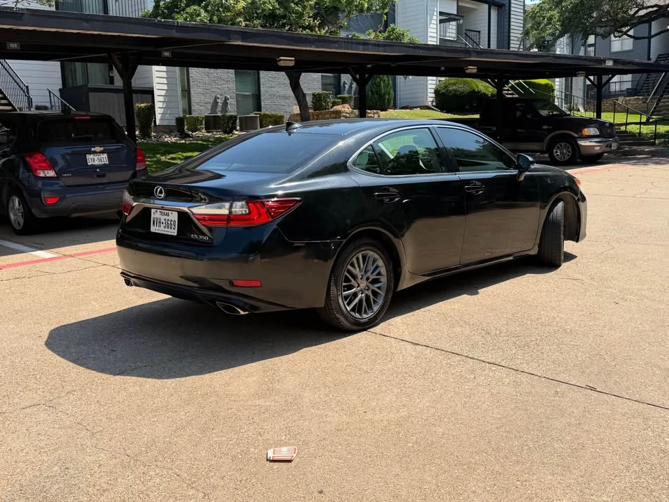 2018 Lexus ES 6th Gen - Image 5 of 10