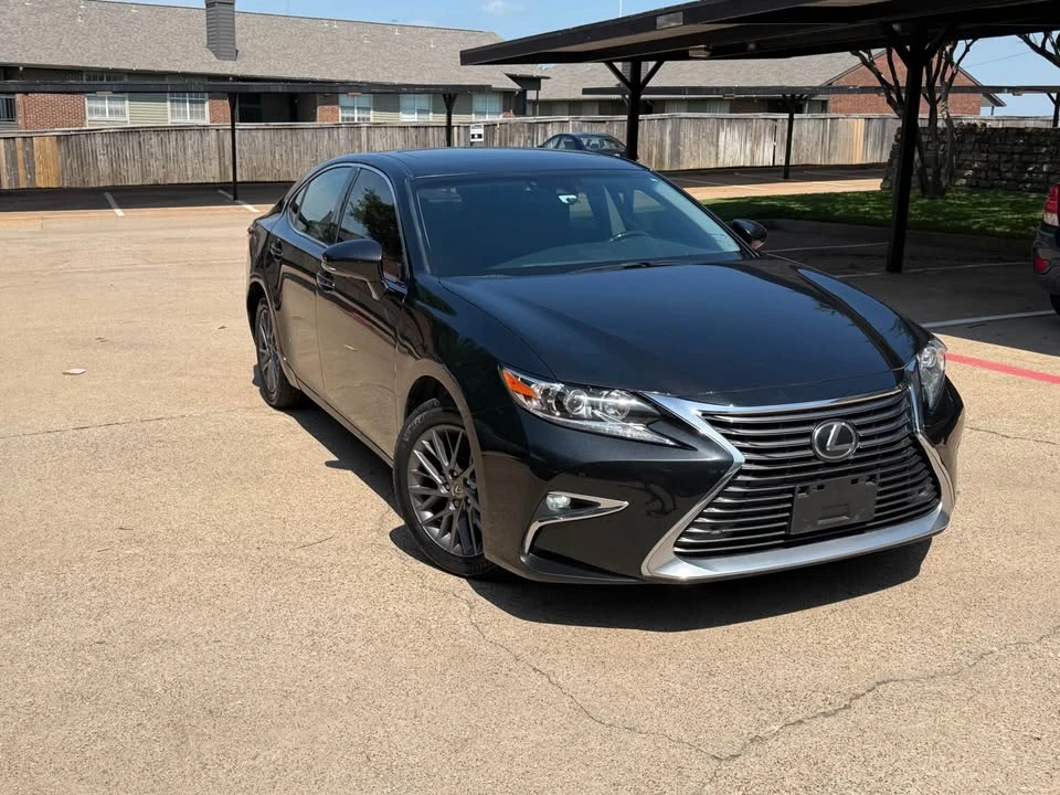 2018 Lexus ES 6th Gen - Image 3 of 10