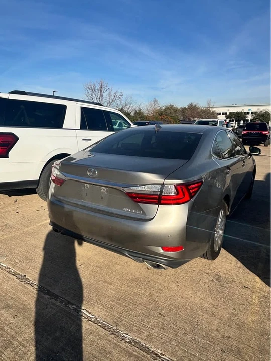 2018 Lexus ES 6th Gen - Image 6 of 9