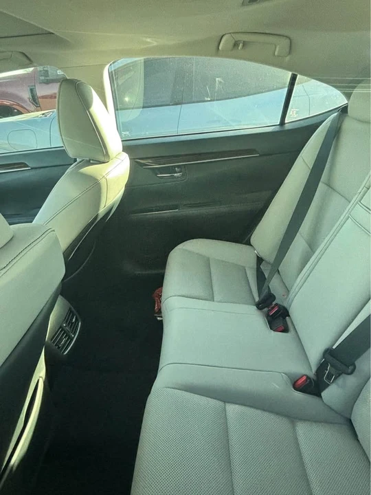 2018 Lexus ES 6th Gen - Image 9 of 9