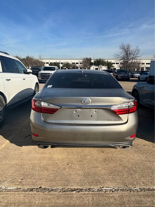 2018 Lexus ES 6th Gen - Image 5 of 9