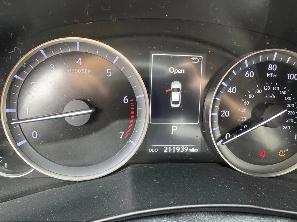 2018 Lexus ES 6th Gen - Image 12 of 16