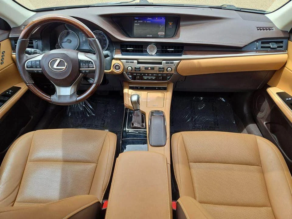 2018 Lexus ES 6th Gen - Image 9 of 15