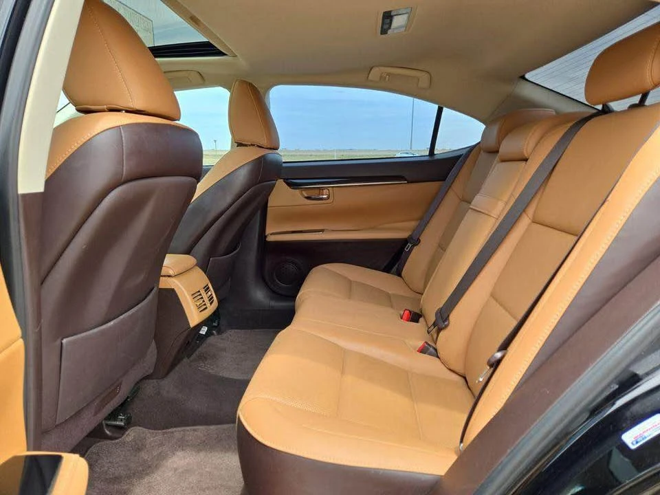 2018 Lexus ES 6th Gen - Image 8 of 15