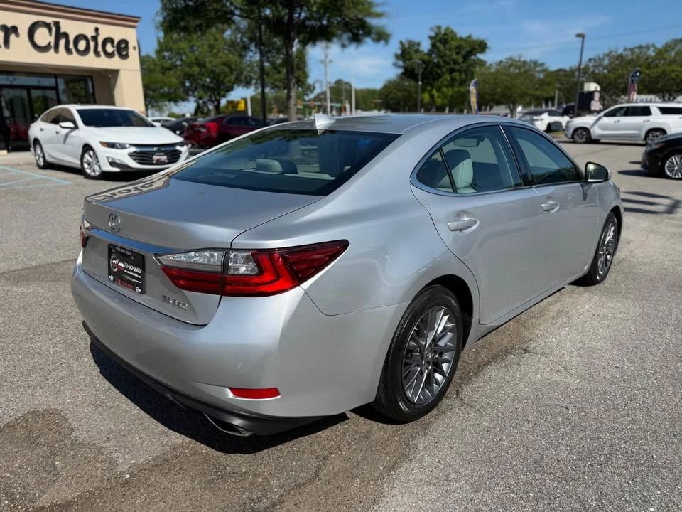 2018 Lexus ES 6th Gen - Image 5 of 19