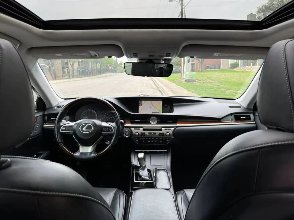2018 Lexus ES 6th Gen - Image 13 of 20