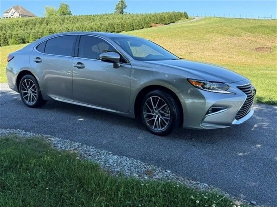 2018 Lexus ES 6th Gen - Image 4 of 19