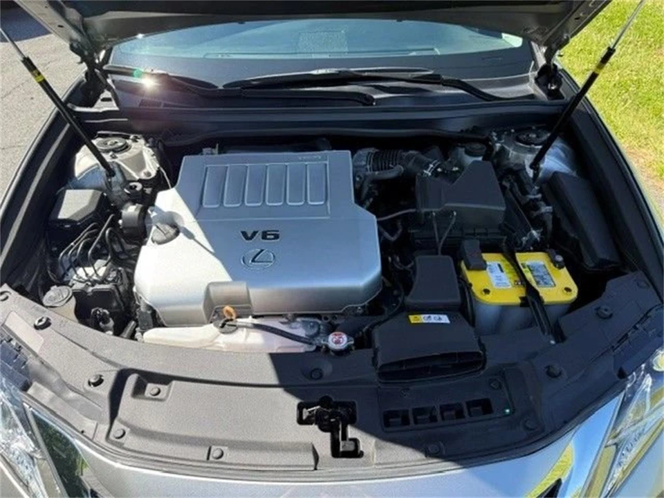 2018 Lexus ES 6th Gen - Image 19 of 19