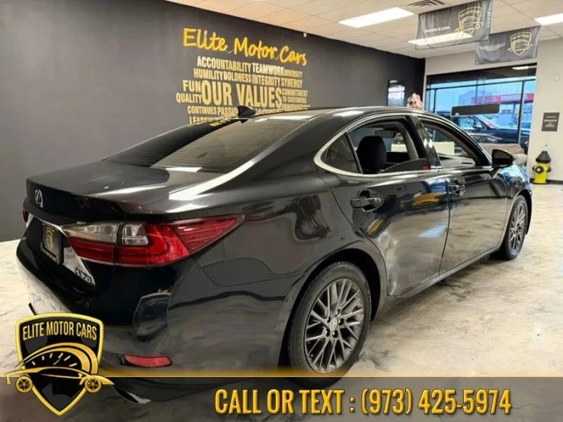 2018 Lexus ES 6th Gen - Image 5 of 12