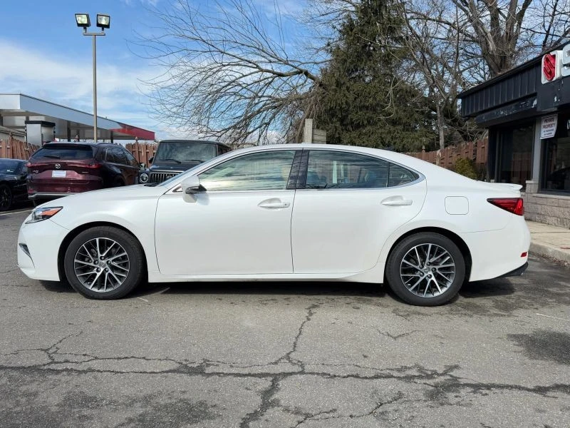 2018 Lexus ES 6th Gen - Image 7 of 12