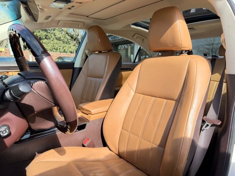 2018 Lexus ES 6th Gen - Image 10 of 12