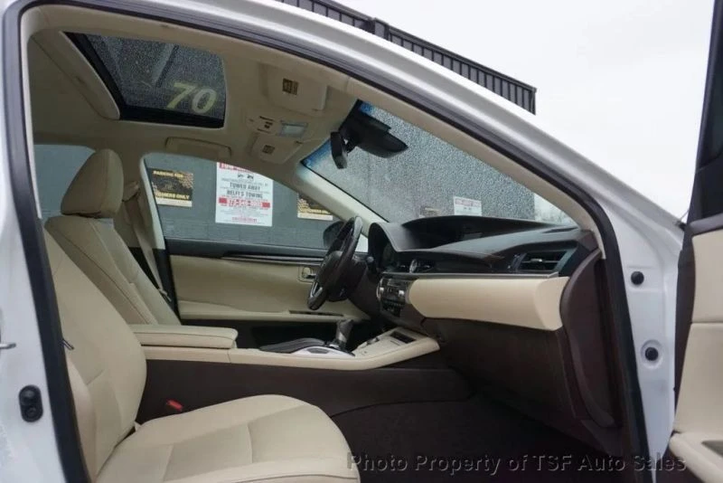 2018 Lexus ES 6th Gen - Image 11 of 12