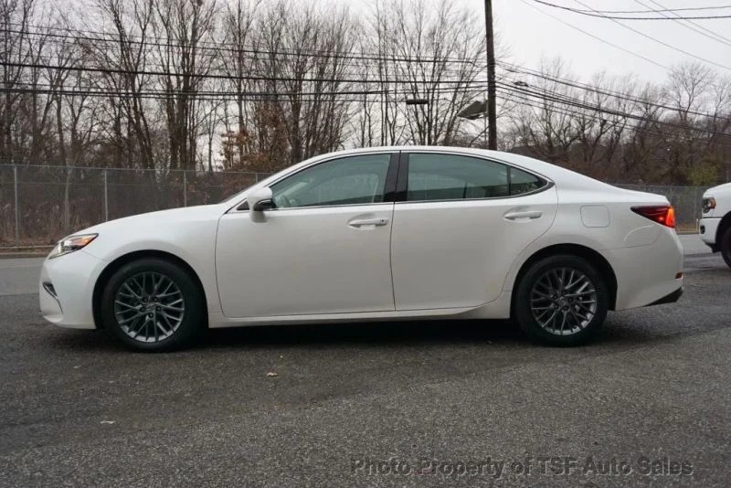 2018 Lexus ES 6th Gen - Image 4 of 12