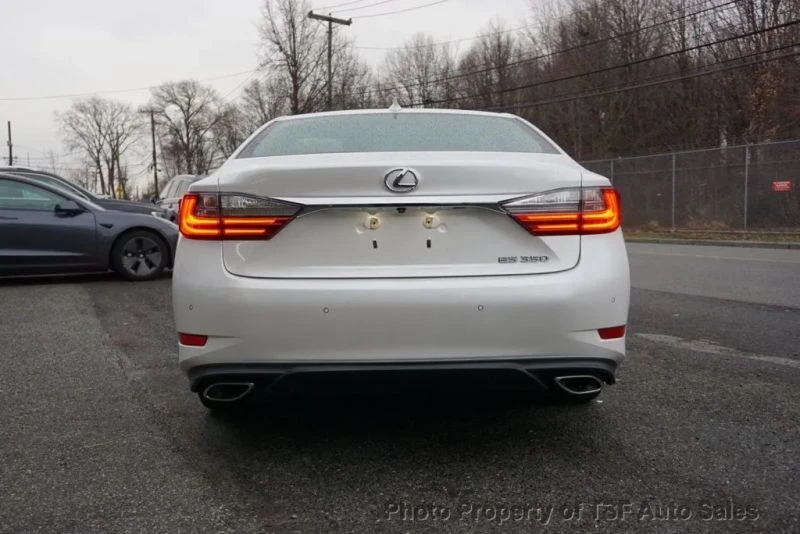 2018 Lexus ES 6th Gen - Image 6 of 12