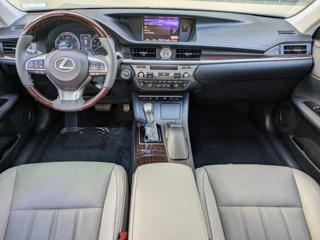 2018 Lexus ES 6th Gen - Image 11 of 21