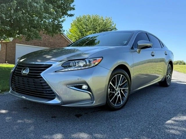 2018 Lexus ES 6th Gen - Image 2 of 19