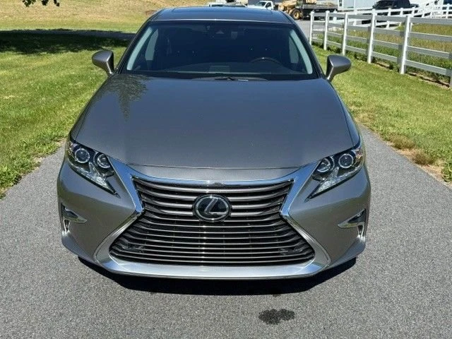 2018 Lexus ES 6th Gen - Image 9 of 19