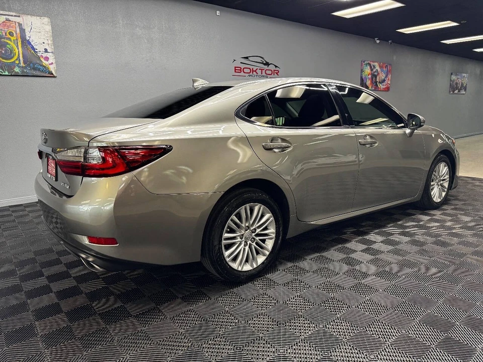 2018 Lexus ES 6th Gen - Image 13 of 21