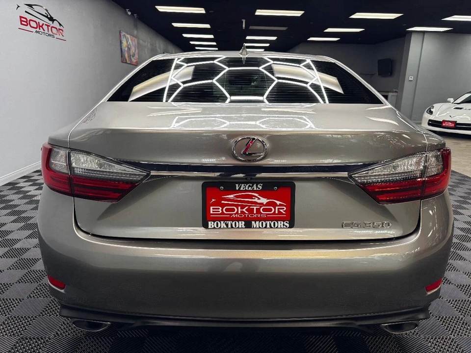 2018 Lexus ES 6th Gen - Image 10 of 12