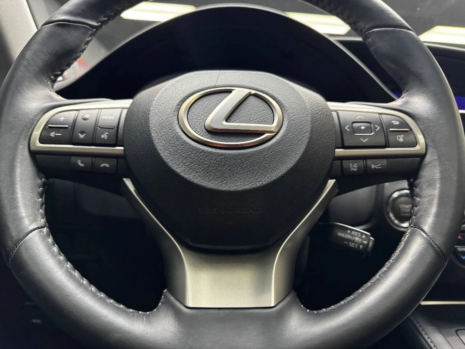 2018 Lexus ES 6th Gen - Image 21 of 21