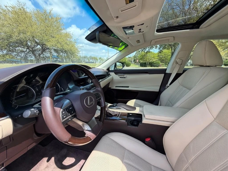 2018 Lexus ES 6th Gen - Image 8 of 21