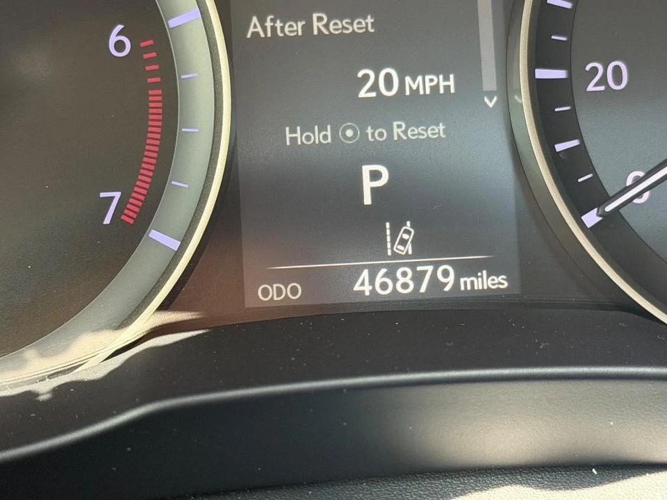 2018 Lexus ES 6th Gen - Image 12 of 21