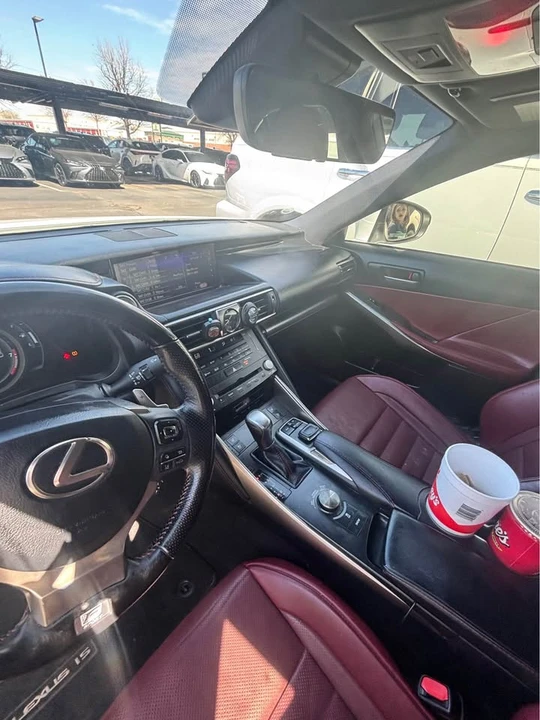 2018 Lexus IS 3rd Gen - Image 6 of 10
