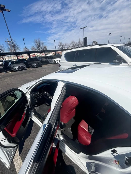 2018 Lexus IS 3rd Gen - Image 9 of 10
