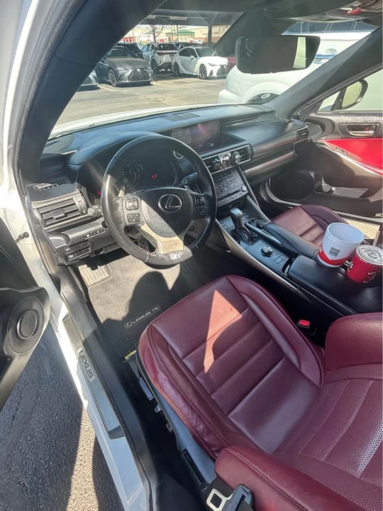 2018 Lexus IS 3rd Gen - Image 4 of 10
