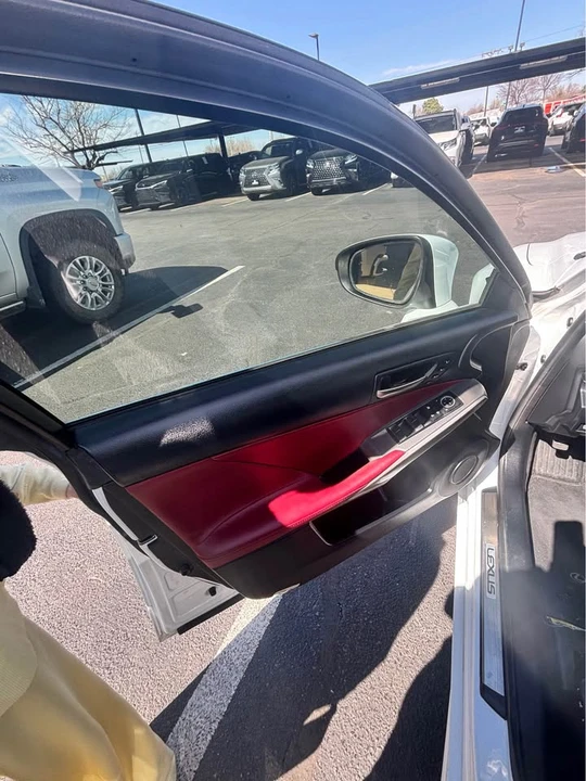 2018 Lexus IS 3rd Gen - Image 5 of 10