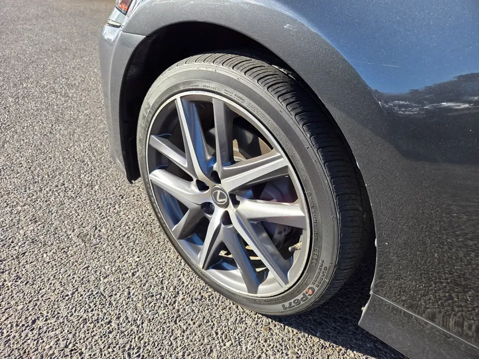 2018 Lexus GS 4th Gen - Image 4 of 9
