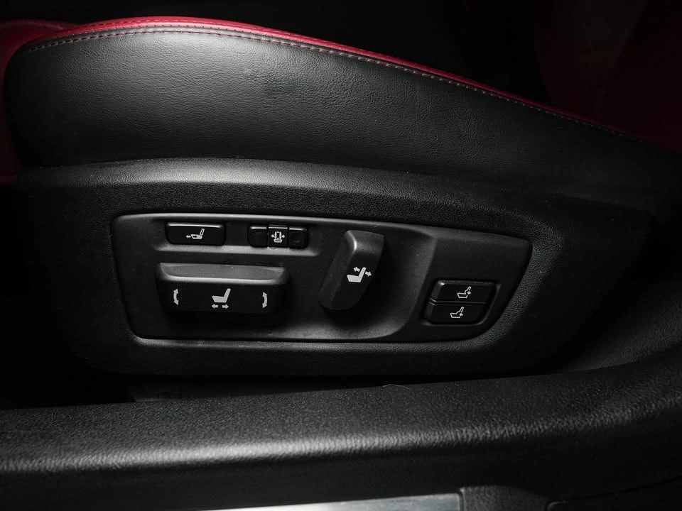 2018 Lexus GS 4th Gen - Image 16 of 20