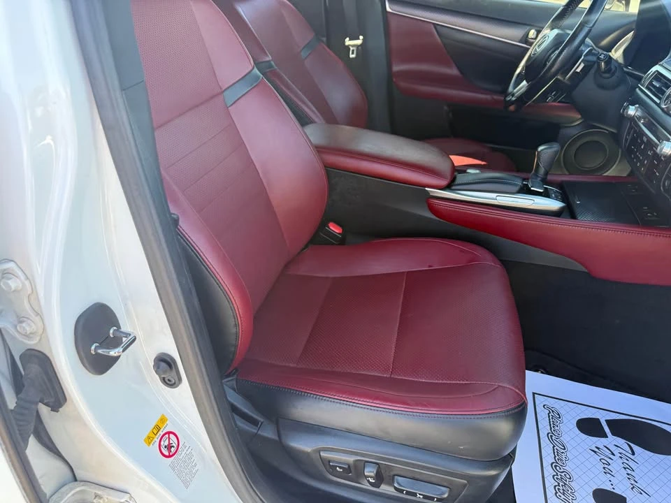2018 Lexus GS 4th Gen - Image 12 of 19