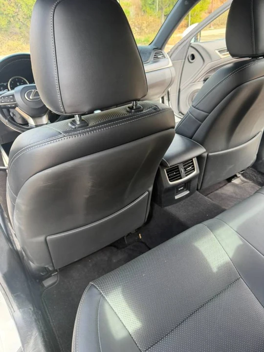 2018 Lexus GS 4th Gen - Image 19 of 24